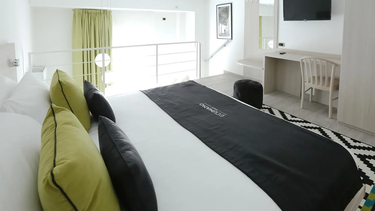 Ecumano Space Naples Hotel