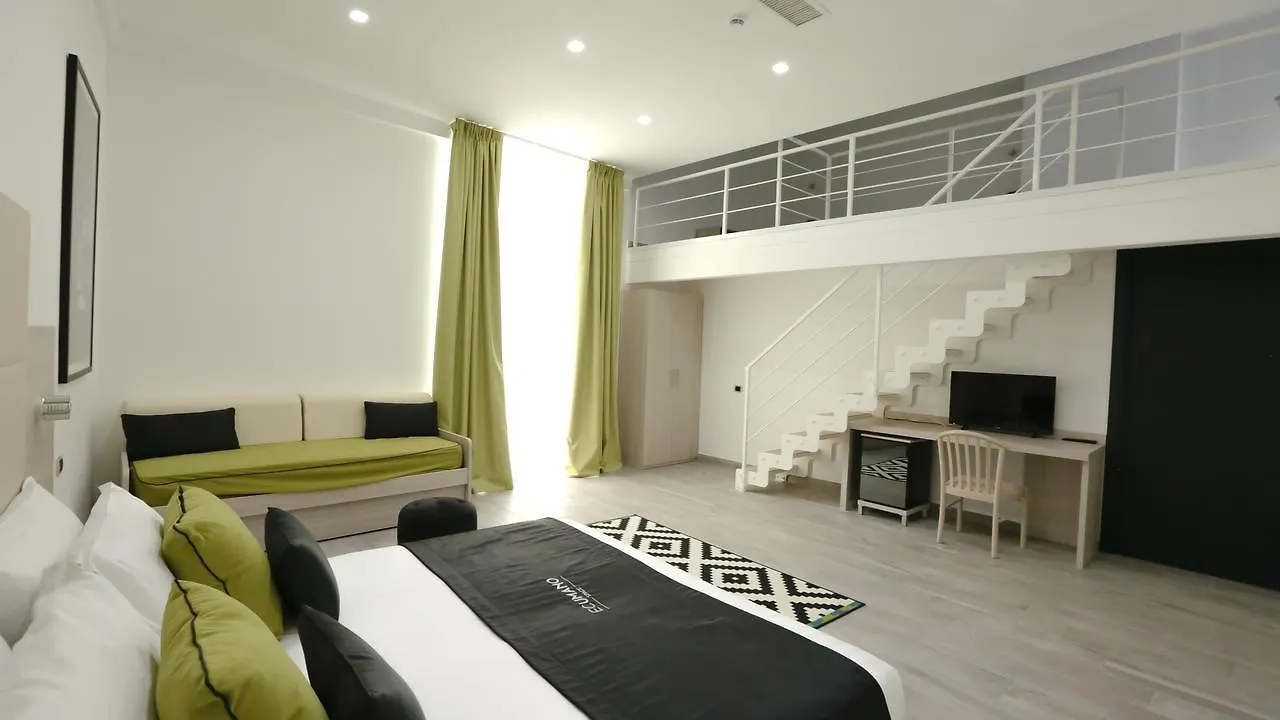 Ecumano Space Naples 3*,