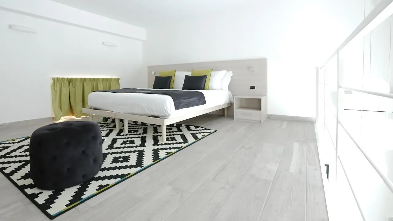 *** Hotel Ecumano Space Naples Italy