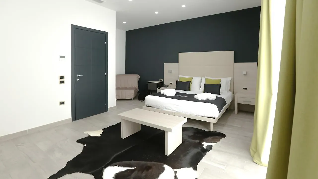 Ecumano Space Naples Hotel
